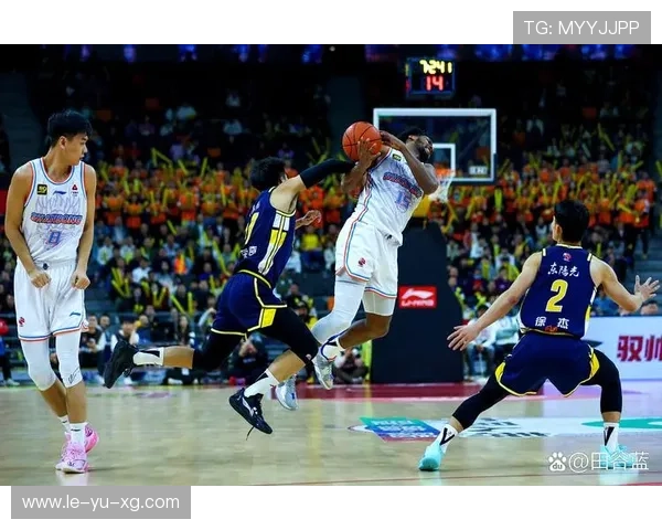 德罗赞季后赛爆发，关键时刻扛起球队胜利旗帜